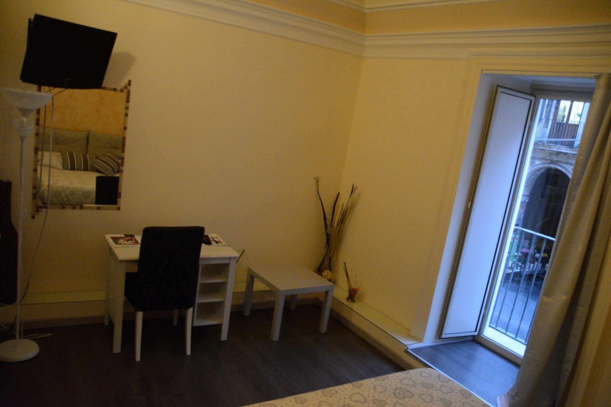 Catania Etnea Bed And Breakfast Exterior photo