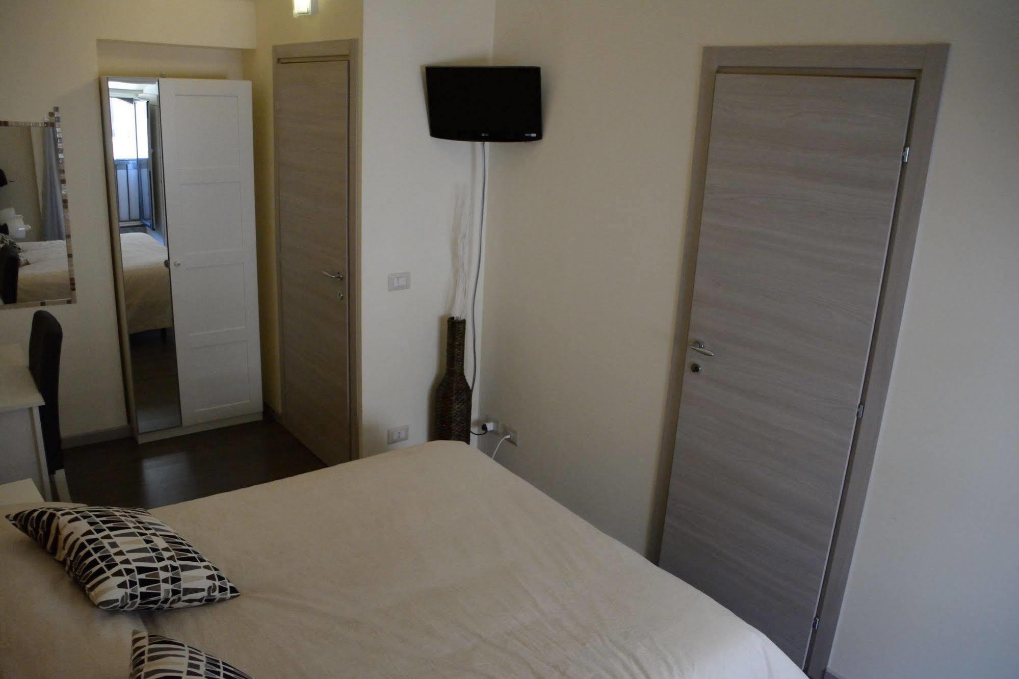 Catania Etnea Bed And Breakfast Exterior photo