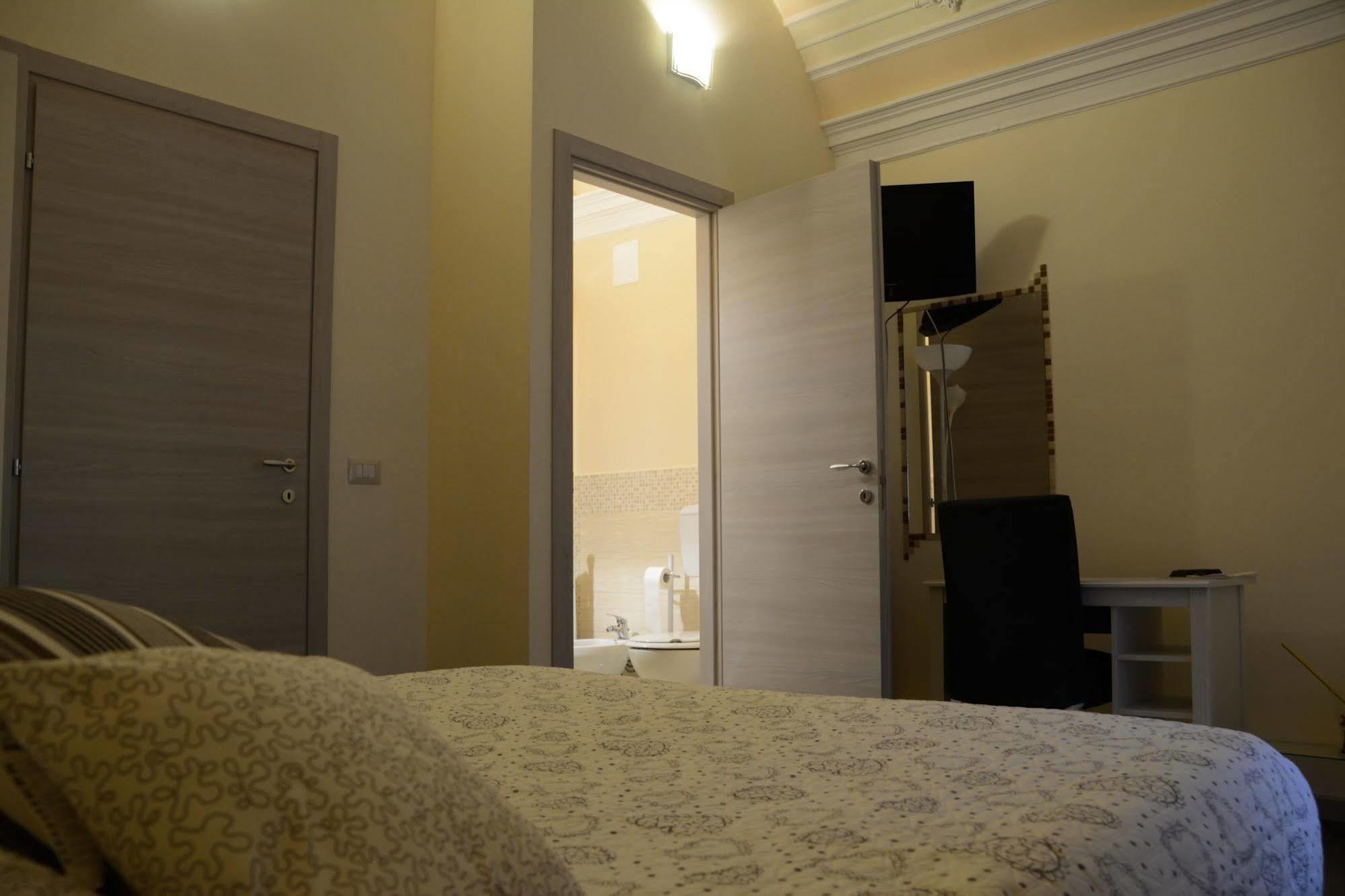 Catania Etnea Bed And Breakfast Exterior photo