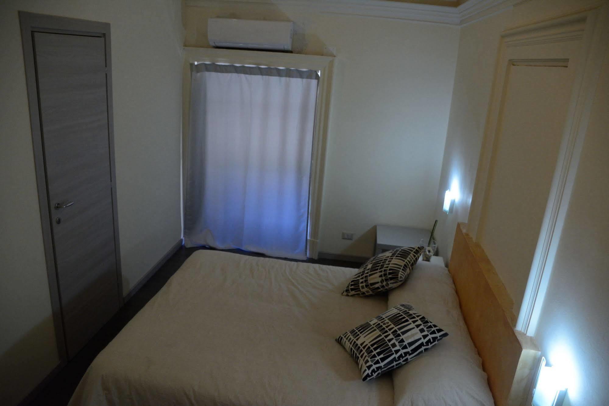 Catania Etnea Bed And Breakfast Exterior photo
